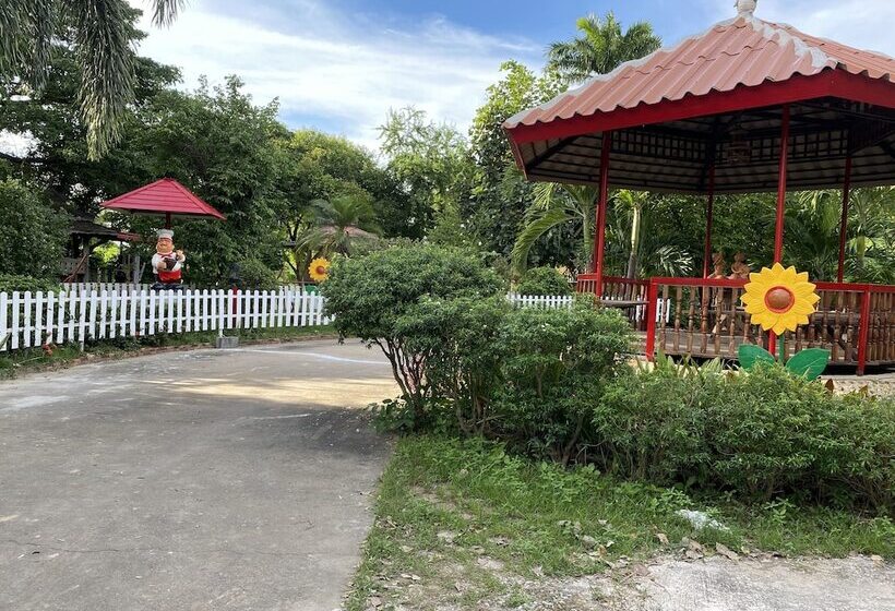 Himawari Restaurant & Cottage