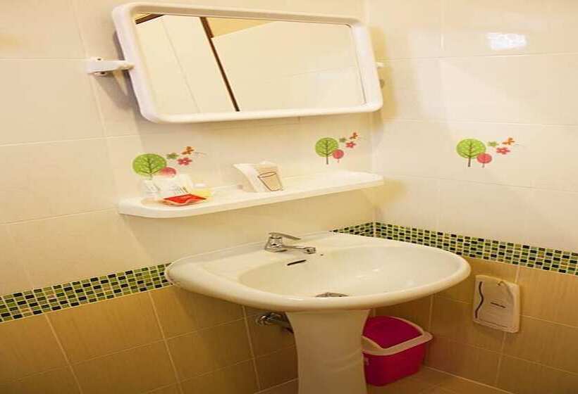 Fotos del hotel Krabi Good Luck Resort:  8