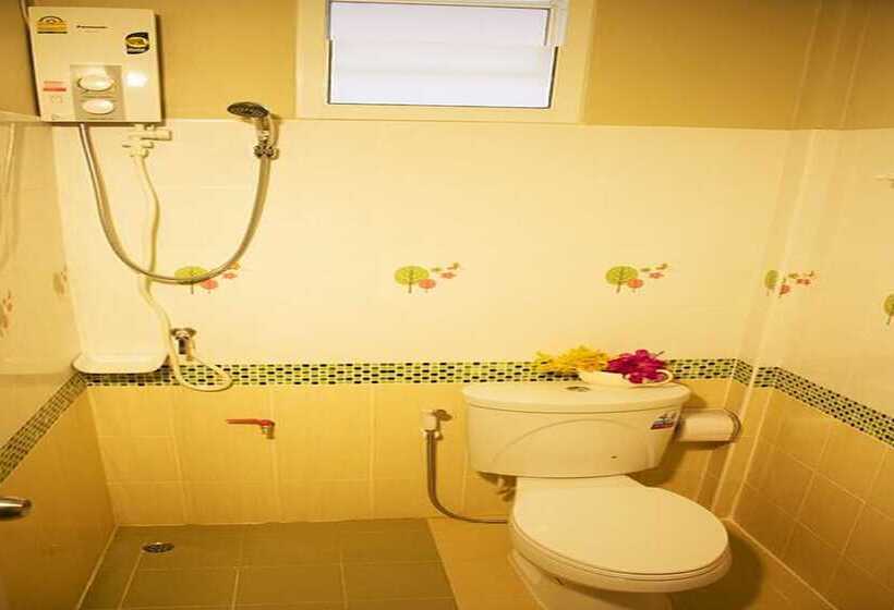 Fotos del hotel Krabi Good Luck Resort:  2