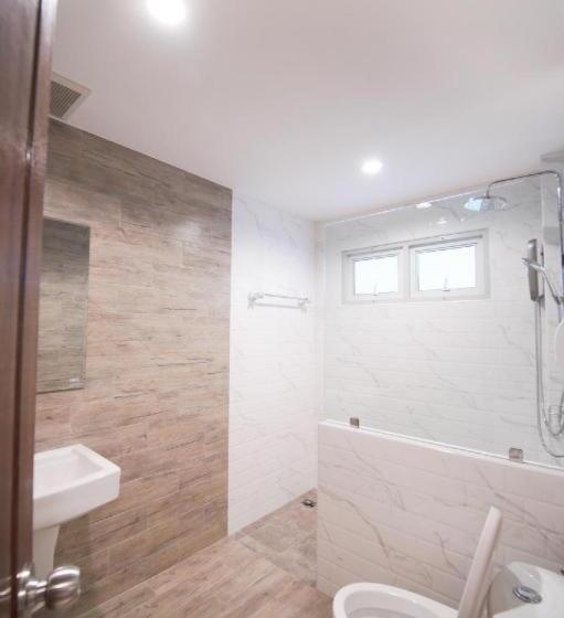 Fotos del hotel The Y House:  2