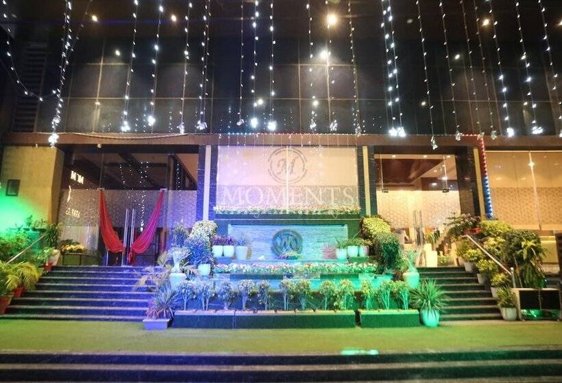 Fotos del hotel Moments:  14