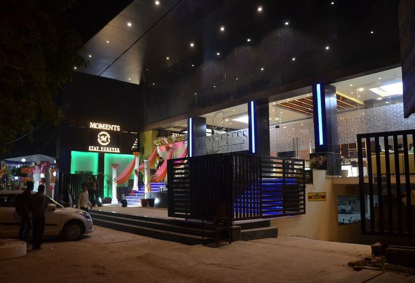 Fotos del hotel Moments:  24