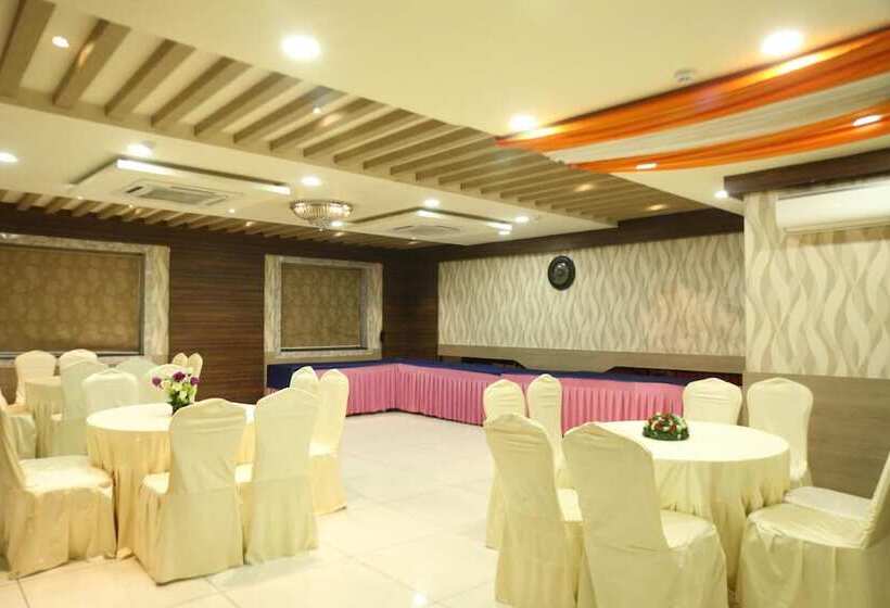 Fotos del hotel Moments:  15