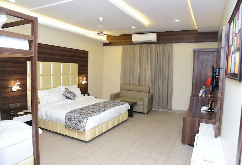 Fotos del hotel Moments:  8