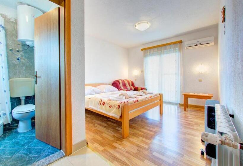 Fotos del hotel Pansion Glory:  8