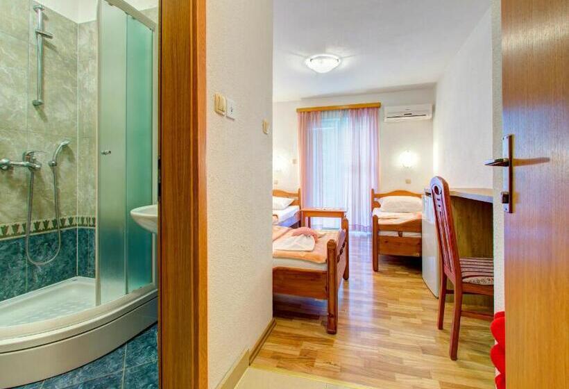 Fotos del hotel Pansion Glory:  16