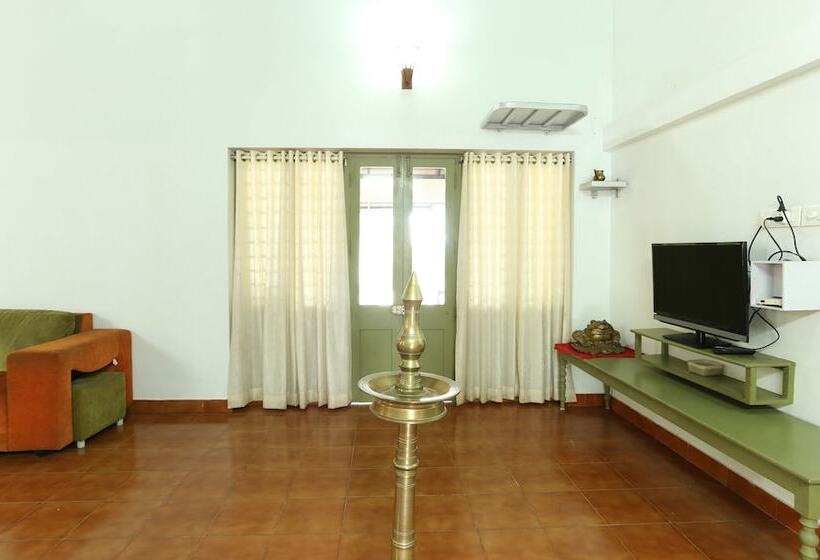 Fotos del hotel Treebo Hill Gardens:  25