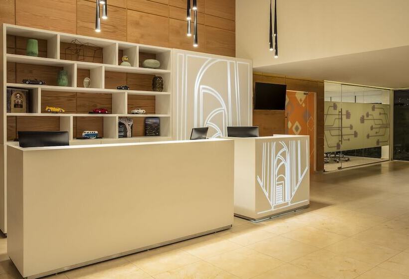 Fotos del hotel Fiesta Inn Express Queretaro Constituyentes:  7