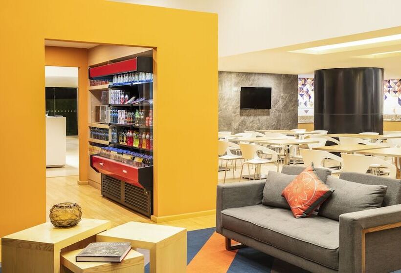 Fotos del hotel Fiesta Inn Express Queretaro Constituyentes:  8