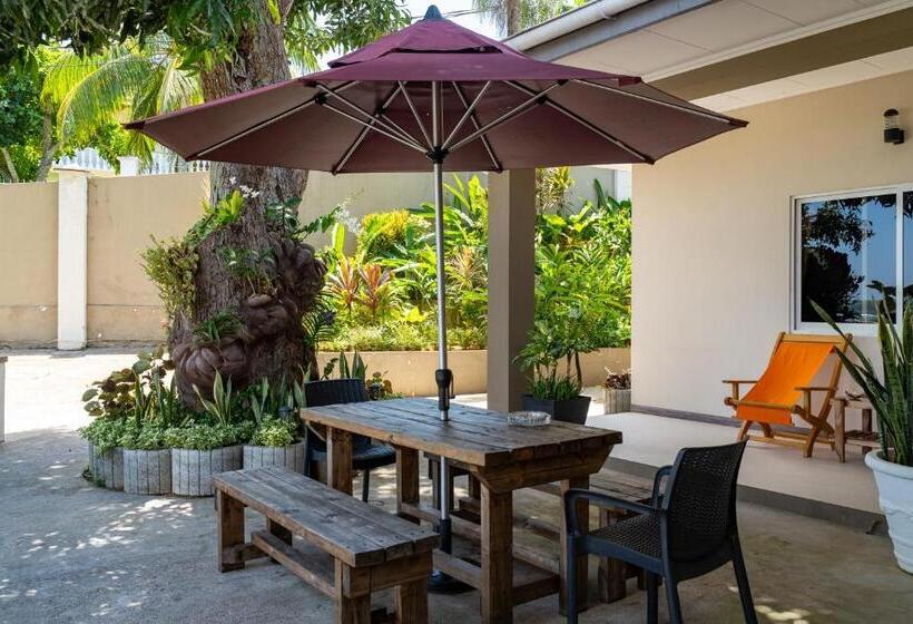 Fotos del hotel The Ridge Residence:  12