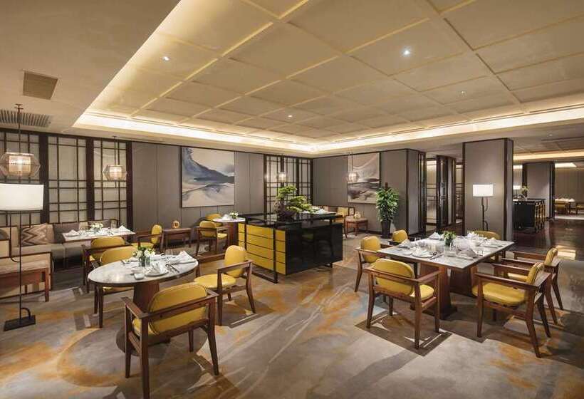 Fotos del hotel Hilton Dalian Golden Pebble Beach Resort:  10