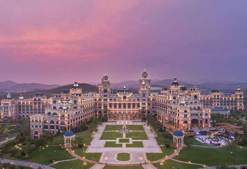 Fotos del hotel Hilton Dalian Golden Pebble Beach Resort:  14