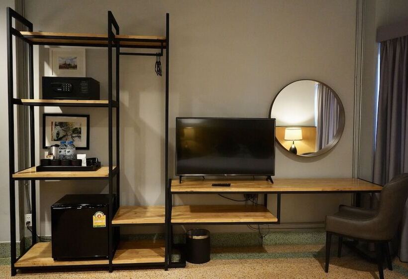 Fotos del hotel W22 By Burasari:  15