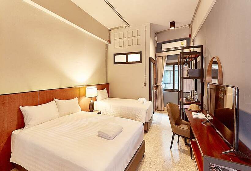 Fotos del hotel W22 By Burasari:  11