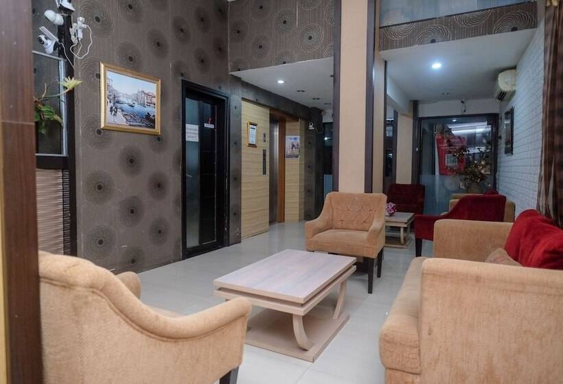 Fotos del hotel Reddoorz Plus @ Grand Populer:  20