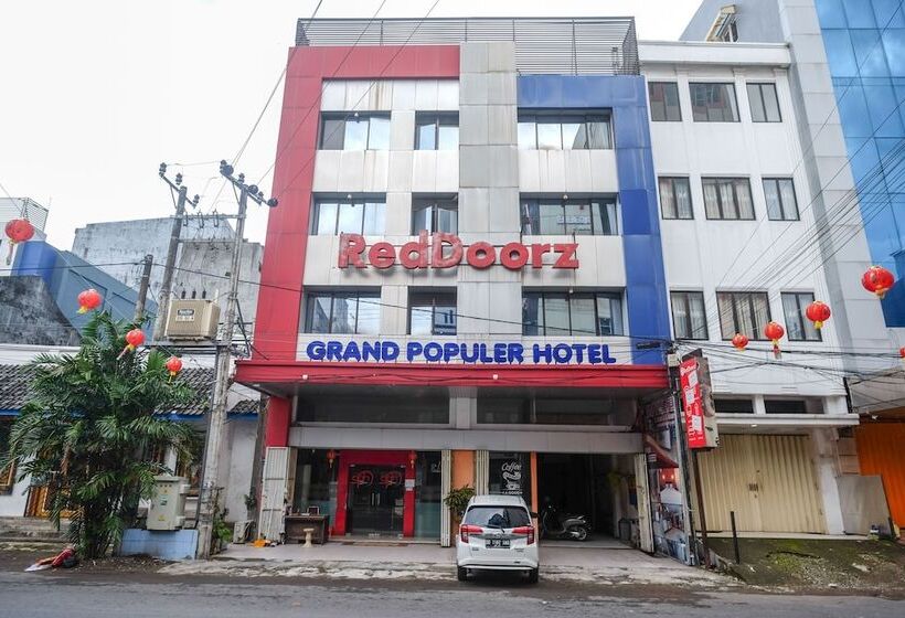 Fotos del hotel Reddoorz Plus @ Grand Populer:  7