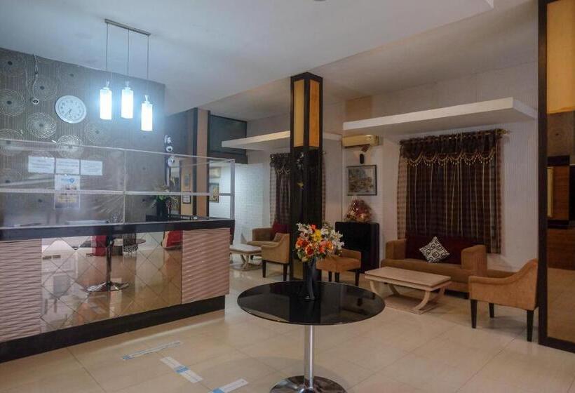 Fotos del hotel Reddoorz Plus @ Grand Populer:  8