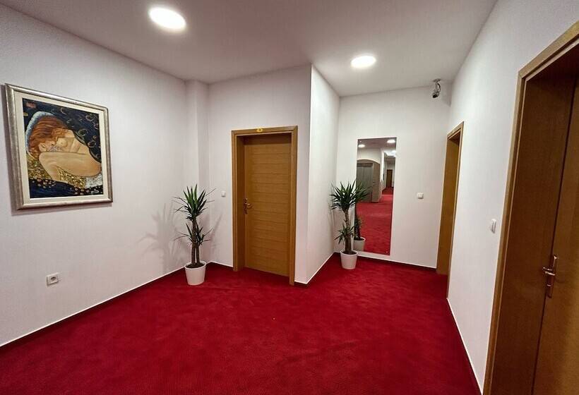 Fotos del hotel Rooms Elez:  15