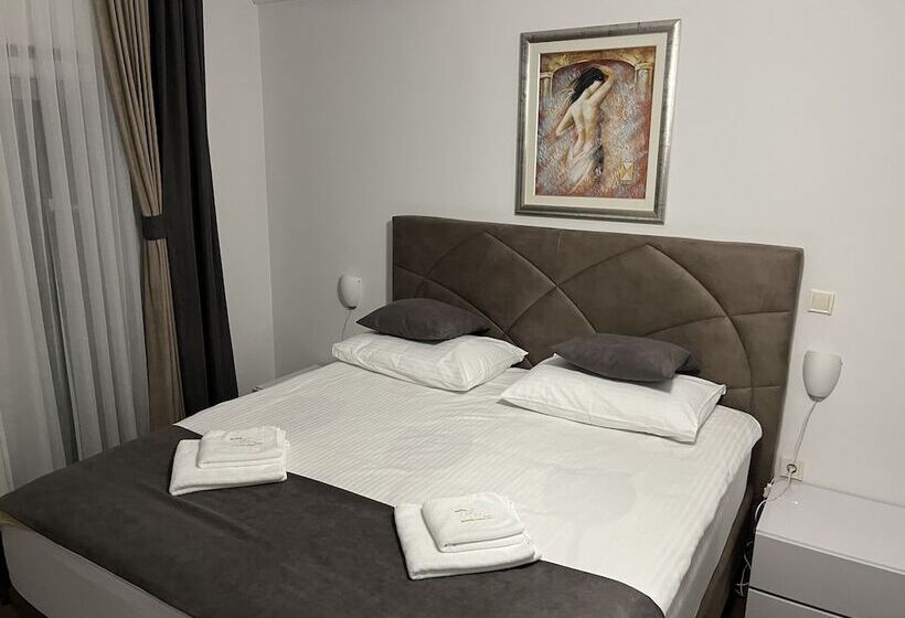 Fotos del hotel Rooms Elez:  3