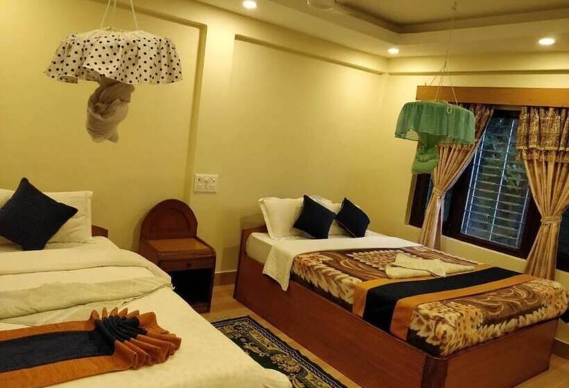 Fotos del hotel Traveller Jungle Camp:  4