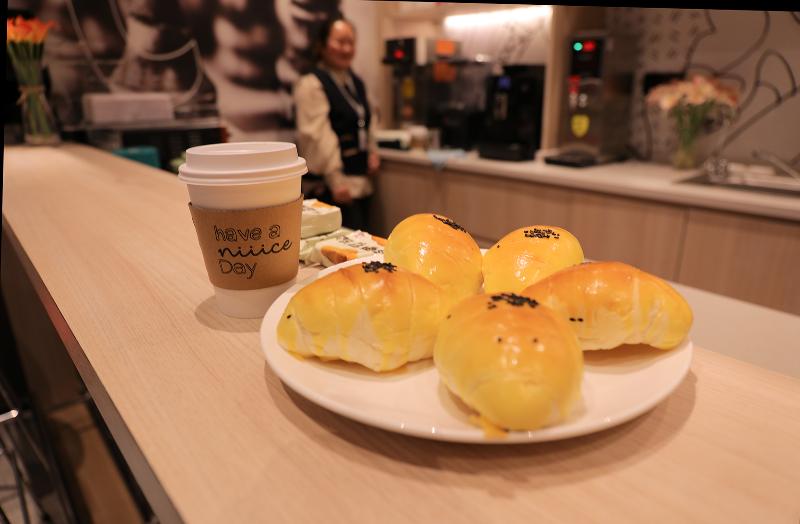 Fotos del hotel Ibis Shanghai Changshou:  7