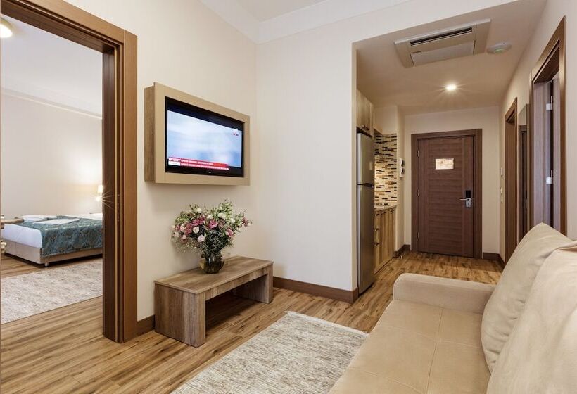 Fotos del hotel Mari Suites:  2