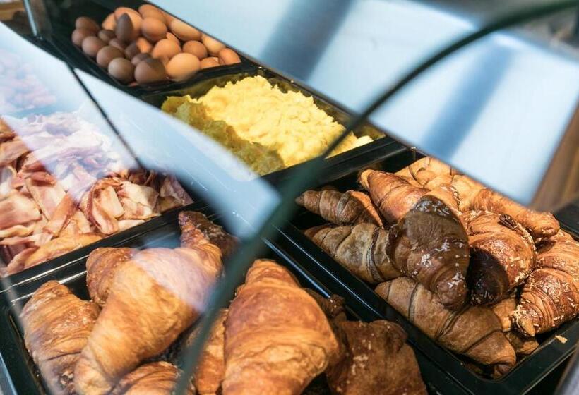 Fotos del hotel J24  Milano:  12