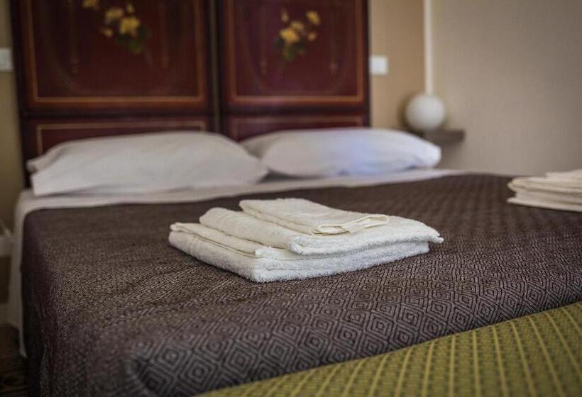 Fotos del hotel Liberty Suites:  18