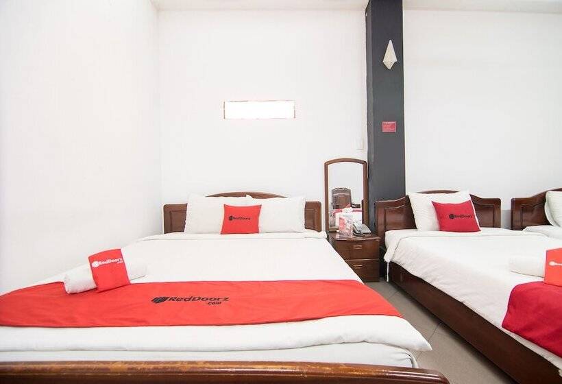 Fotos del hotel Reddoorz Plus Near Tan Dinh Market:  10