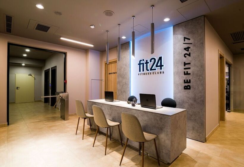 Fotos del hotel Ramada Hotel & Suites By Wyndham Yerevan:  20