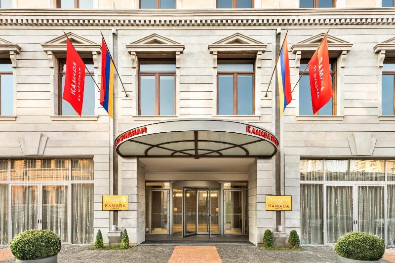 Fotos del hotel Ramada Hotel & Suites By Wyndham Yerevan:  11