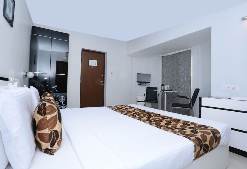 Fotos del hotel Vaccinated Staff - Capital O 10611 Hotel Malabar Illam:  14