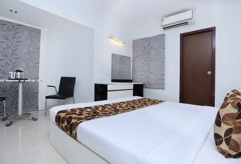 Fotos del hotel Vaccinated Staff - Capital O 10611 Hotel Malabar Illam:  16