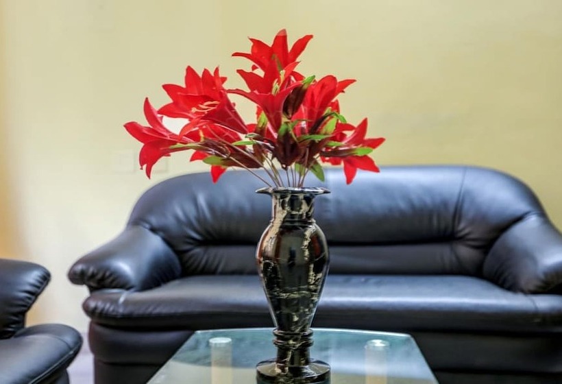 Fotos del hotel Treebo Trip Jasmine:  15