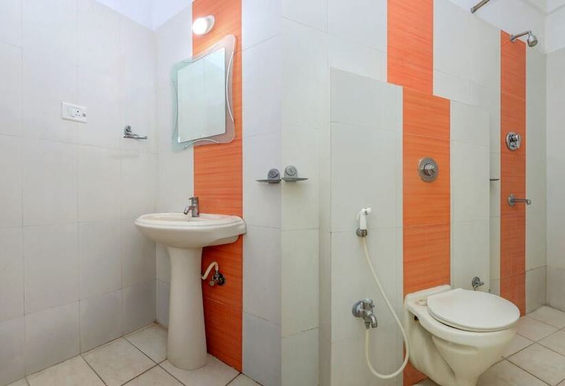 Fotos del hotel Treebo Trip Jasmine:  3