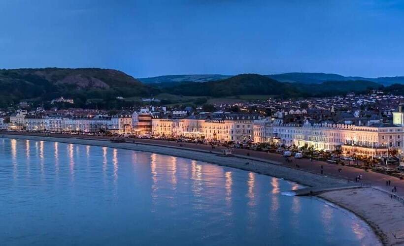 Fotos del hotel Overton Villa:  2