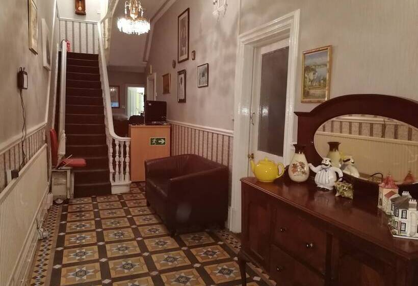 Fotos del hotel Overton Villa:  15