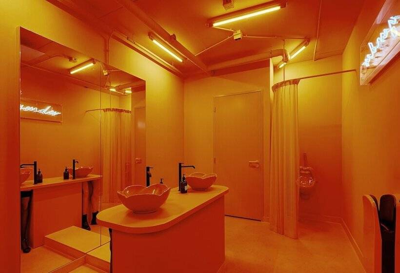 Fotos del hotel The Match:  7