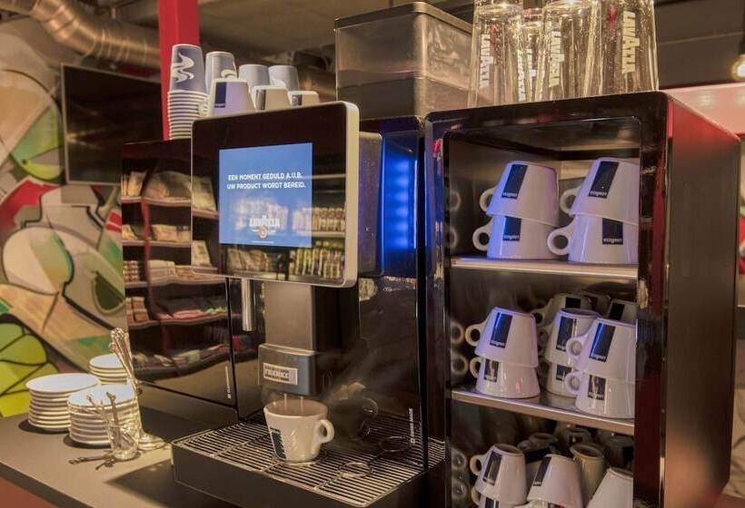 Fotos del hotel The Match:  11