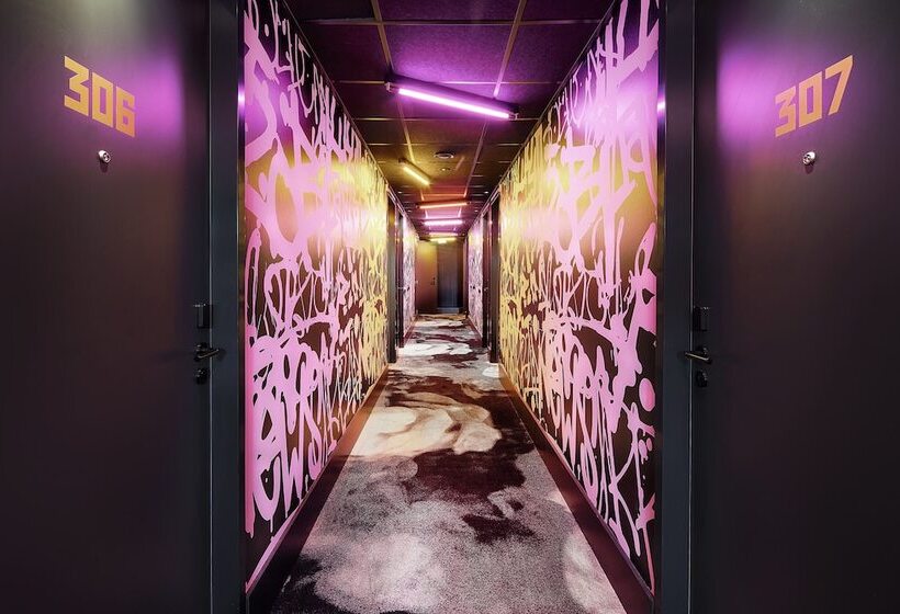 Fotos del hotel The Match:  12