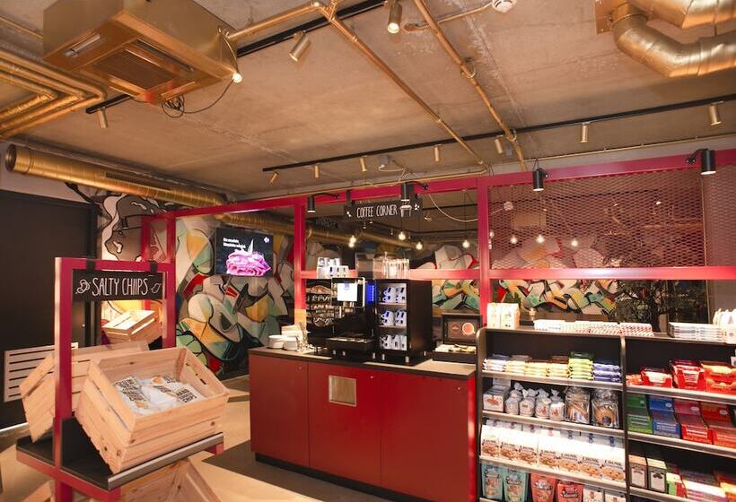 Fotos del hotel The Match:  13