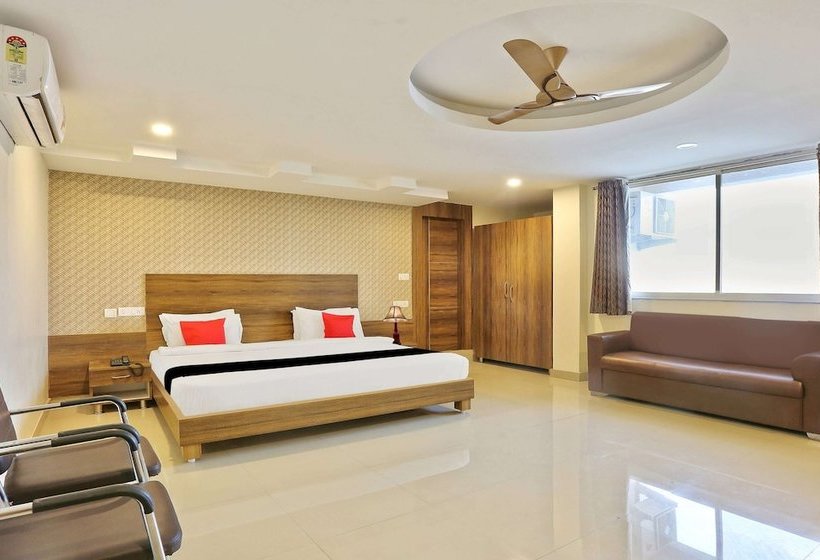 Fotos del hotel Capital O 15079 Navvada Regency:  6