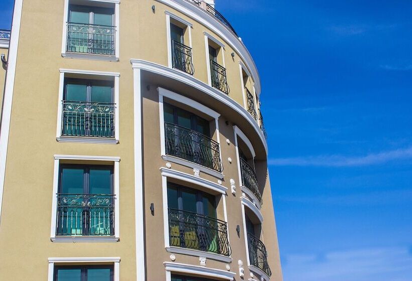 Fotos del hotel Empera:  13