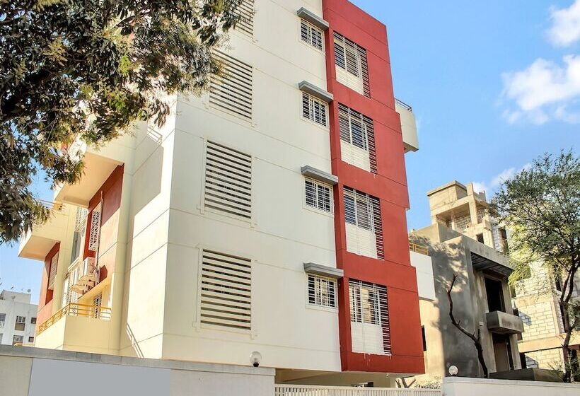 Fotos del hotel Oyo 12042 Green Olives Apartments:  21