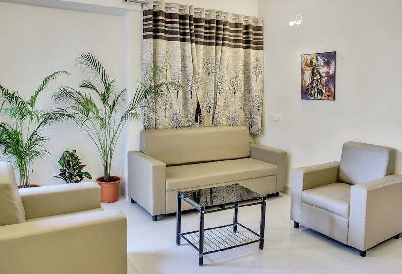 Fotos del hotel Oyo 12042 Green Olives Apartments:  19