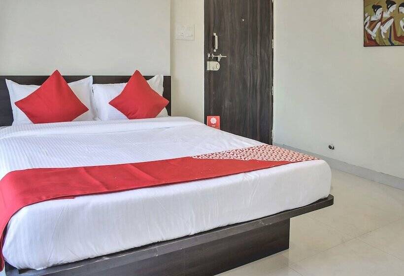 Fotos del hotel Oyo 12042 Green Olives Apartments:  12