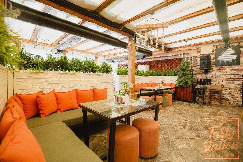 Maajid  & Restaurant