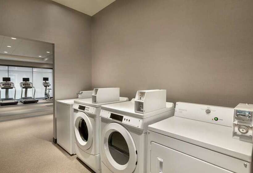 Fotos del hotel Home2 Suites By Hilton Chicago River North:  25