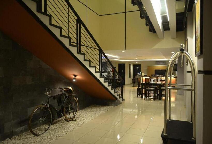 Fotos del hotel Puri Chorus Boutique:  8