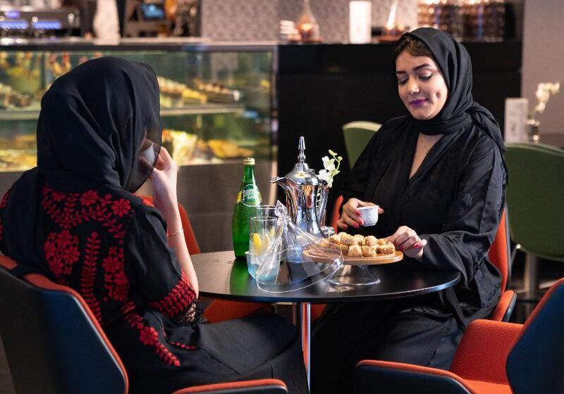 Fotos del hotel Novotel Sharjah Expo Centre:  12